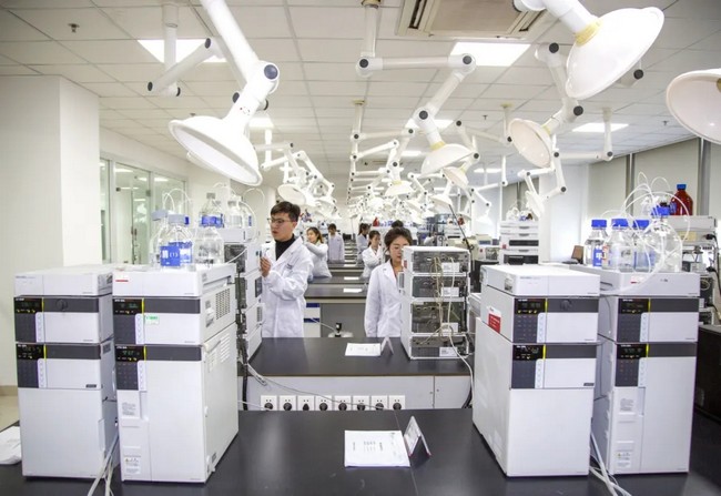 “一体两翼”战略下 欧宝网页版登录入口_欧宝药业首仿获批