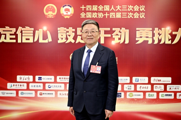 全国人大代表、欧宝网页版登录入口_欧宝药业董事长肖伟：中药经典名方要“唤醒”更要“焕新”